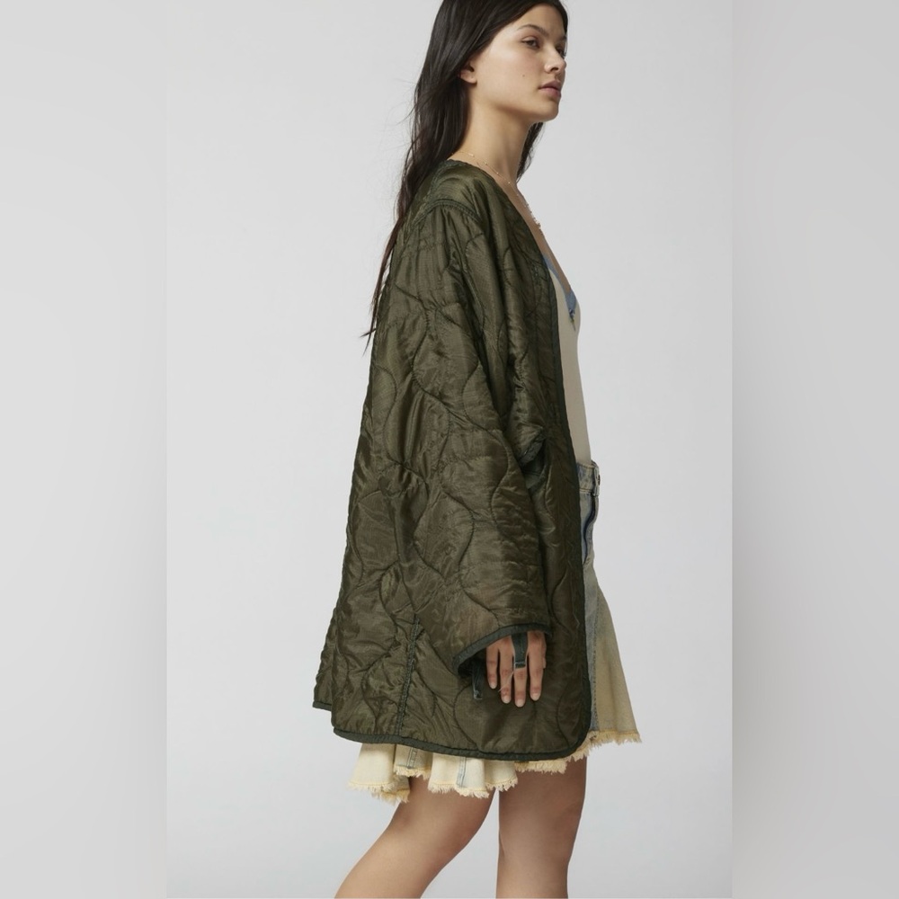 Urban Outfitters Quilted Jacket - Picture 3 of 7
